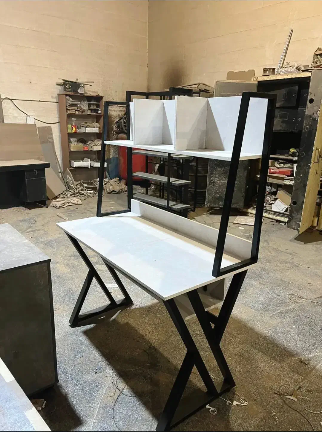 میز تحریر|میز تحریر و کامپیوتر|مشهد, گرجی علیا|دیوار