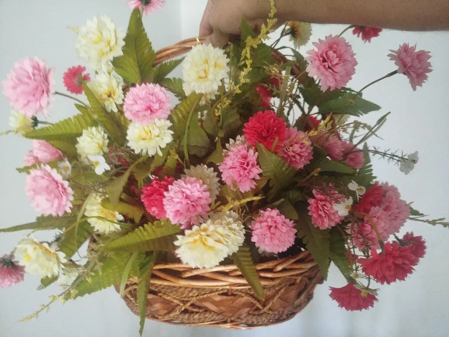 سبد گل بزرگ مصنوعی دسته دار حصیری چوبی|صنایع دستی و سایر لوازم تزئینی|رشت, گلسار|دیوار