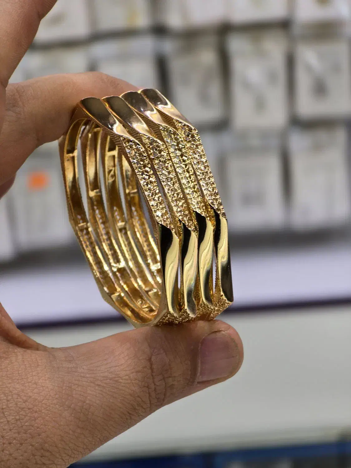 النگو فیوژن طلا روس،رنگ ثابت و ضدحساسیت|جواهرات|مشهد, طبرسی شمالی|دیوار