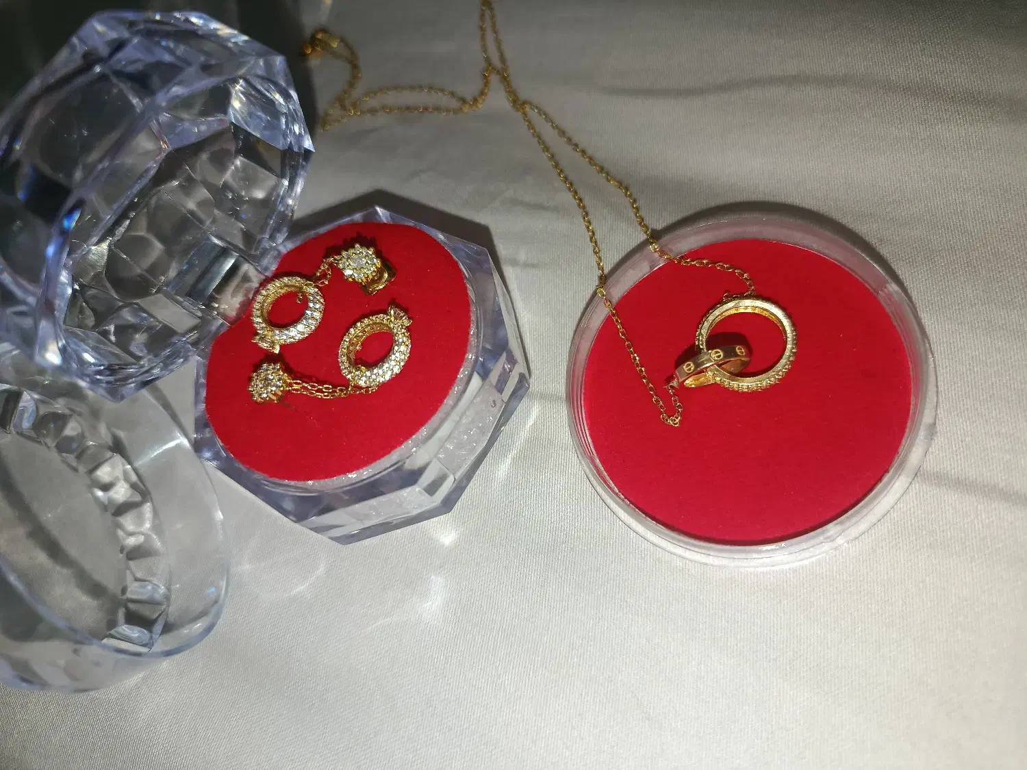 طلای گمشده|اشیا|تبریز, |دیوار