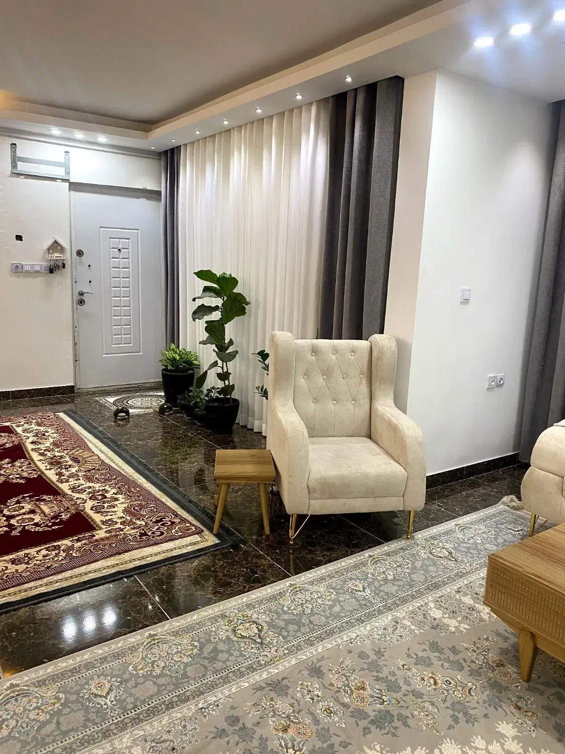 اجاره واحد دوخوابه فول به متراژ 130متر|اجارهٔ آپارتمان|آستارا, |دیوار