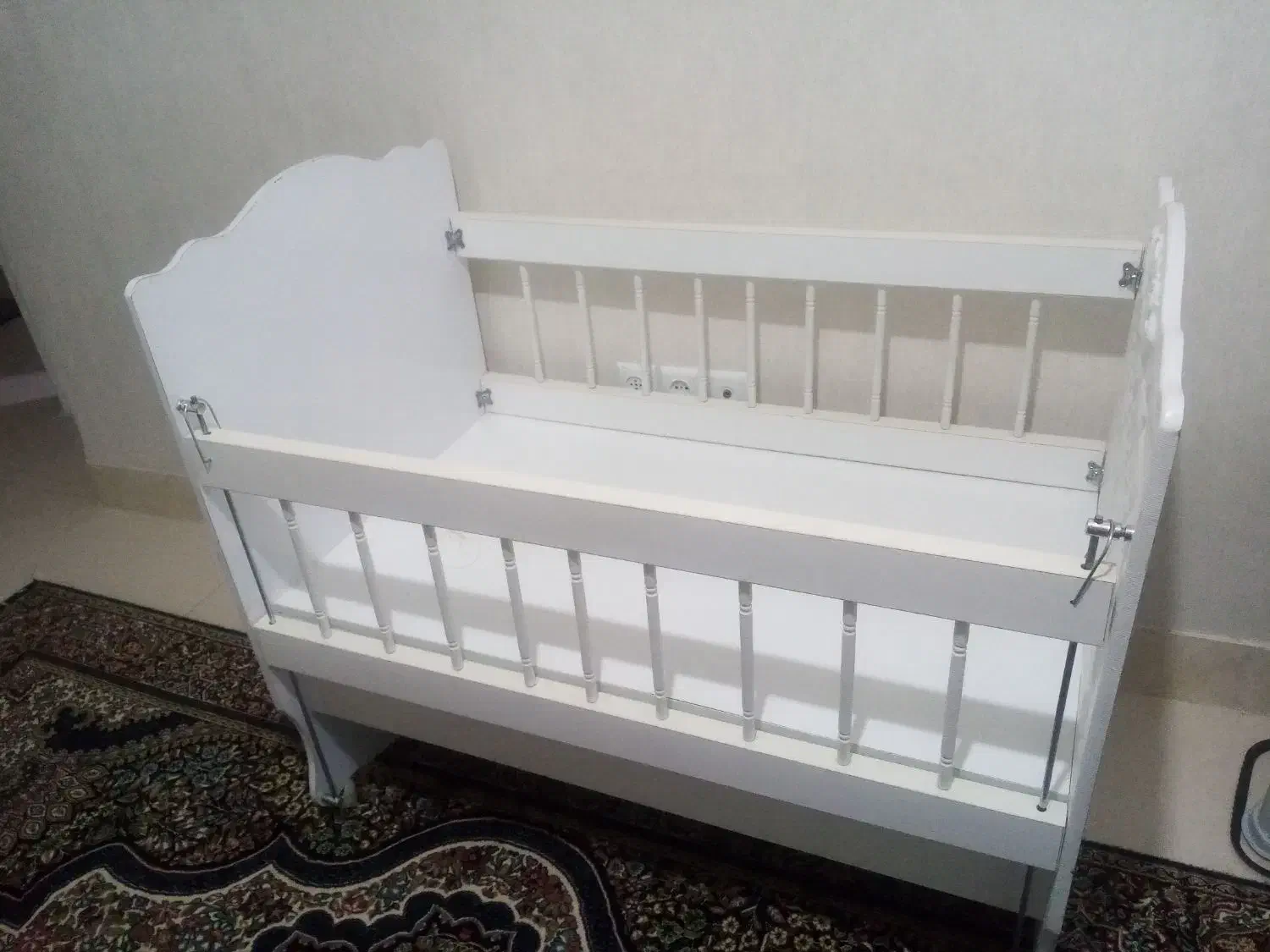 تخت خواب نوزاد|تخت و سرویس خواب|سبزوار, همت|دیوار