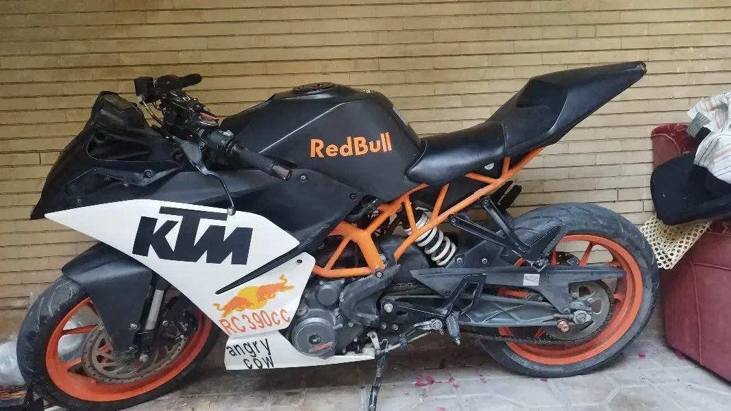 ktm 390|موتورسیکلت|شیراز, بالا کفت|دیوار