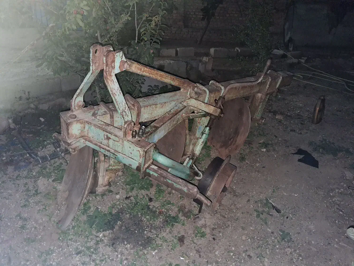 گاو اهن و تانکر|ماشین‌آلات صنعتی|گرگان, |دیوار