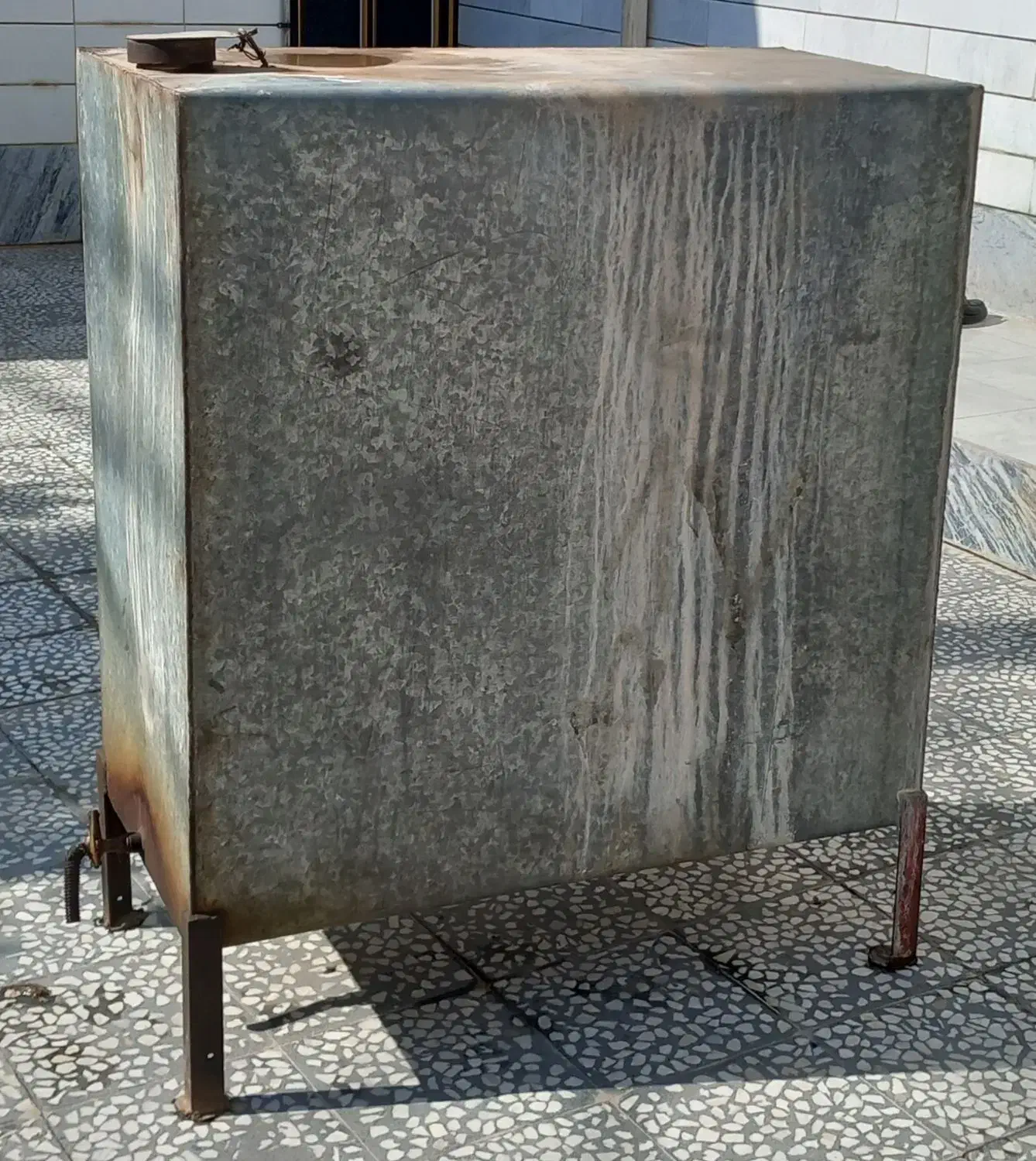 تانکر ،  نفت  ،گازو|ابزارآلات|دره شهر, |دیوار