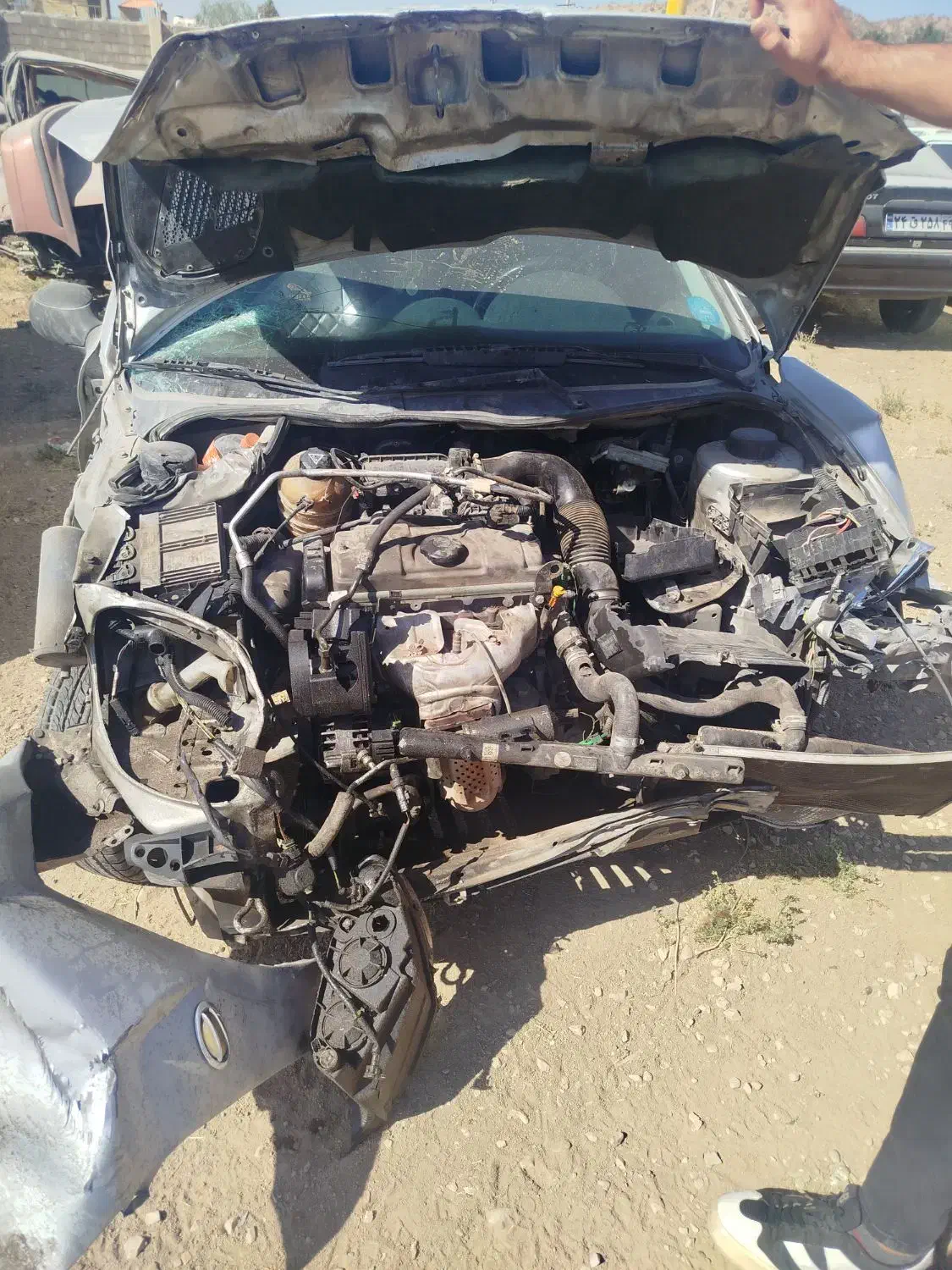 ماشین تصادفی|خودرو سواری و وانت|لردگان, |دیوار