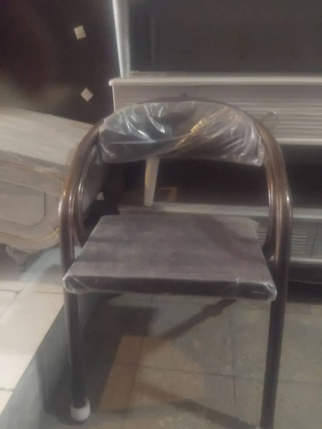 صندلی|صندلی و نیمکت|ساوه, |دیوار