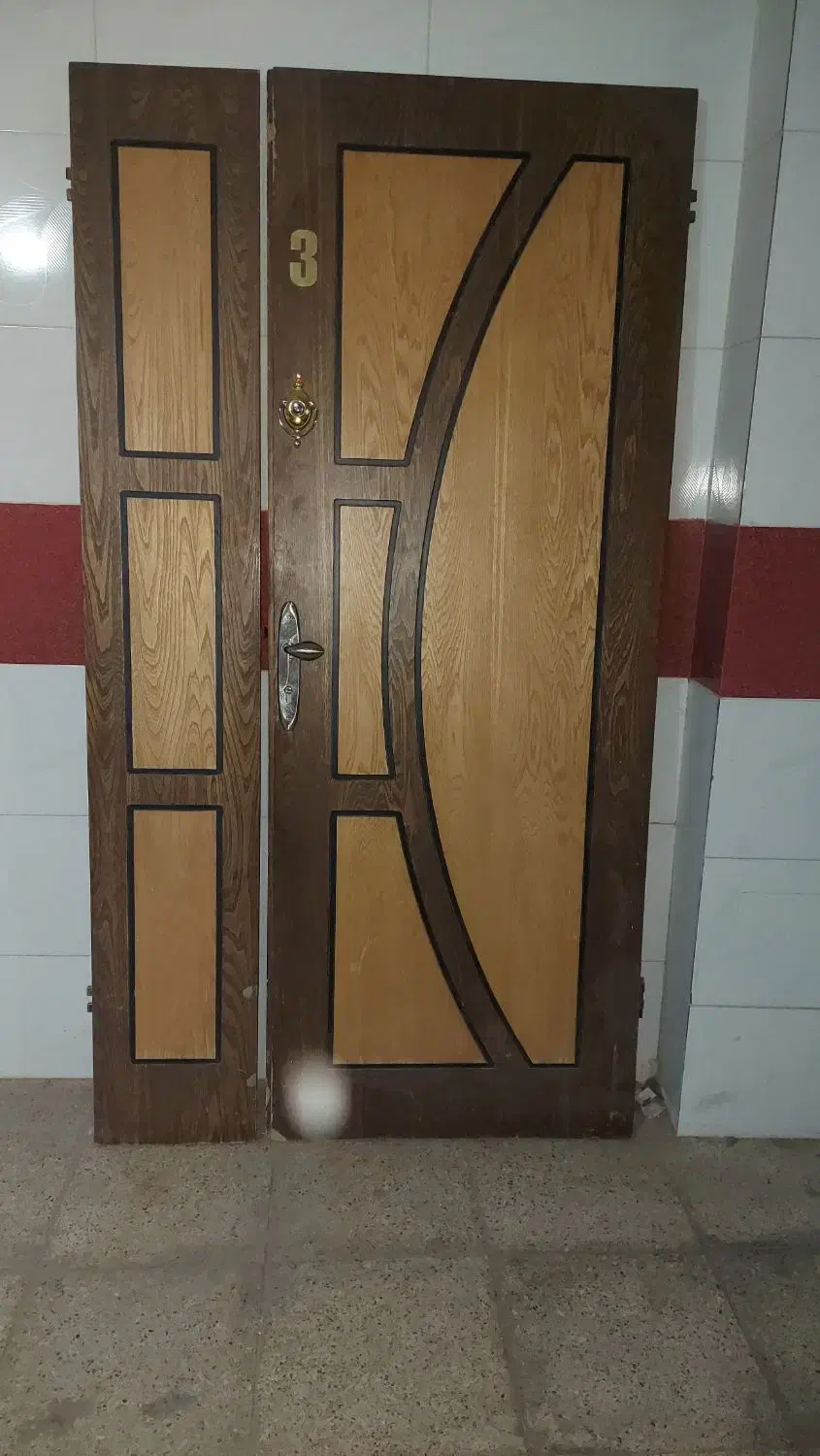 درب چوبی دو لنگه|مصالح و تجهیزات ساختمان|اصفهان, دستگرده|دیوار