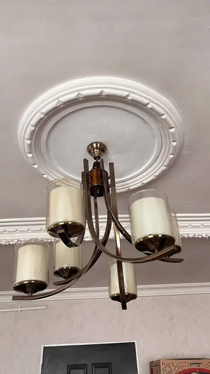 لوستر ۶ حباب|لوستر و چراغ آویز|رشت, شهرک قدس|دیوار