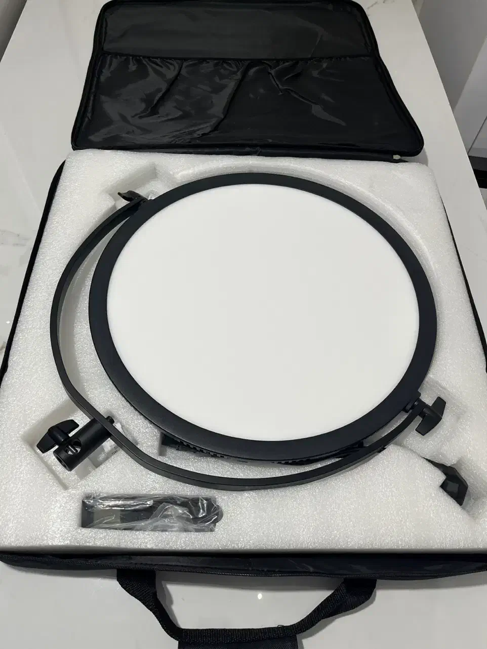 نور عکاسی ،رینگ لایت ،سافت لایت|دوربین عکاسی و فیلم‌برداری|تهران, حکیمیه|دیوار