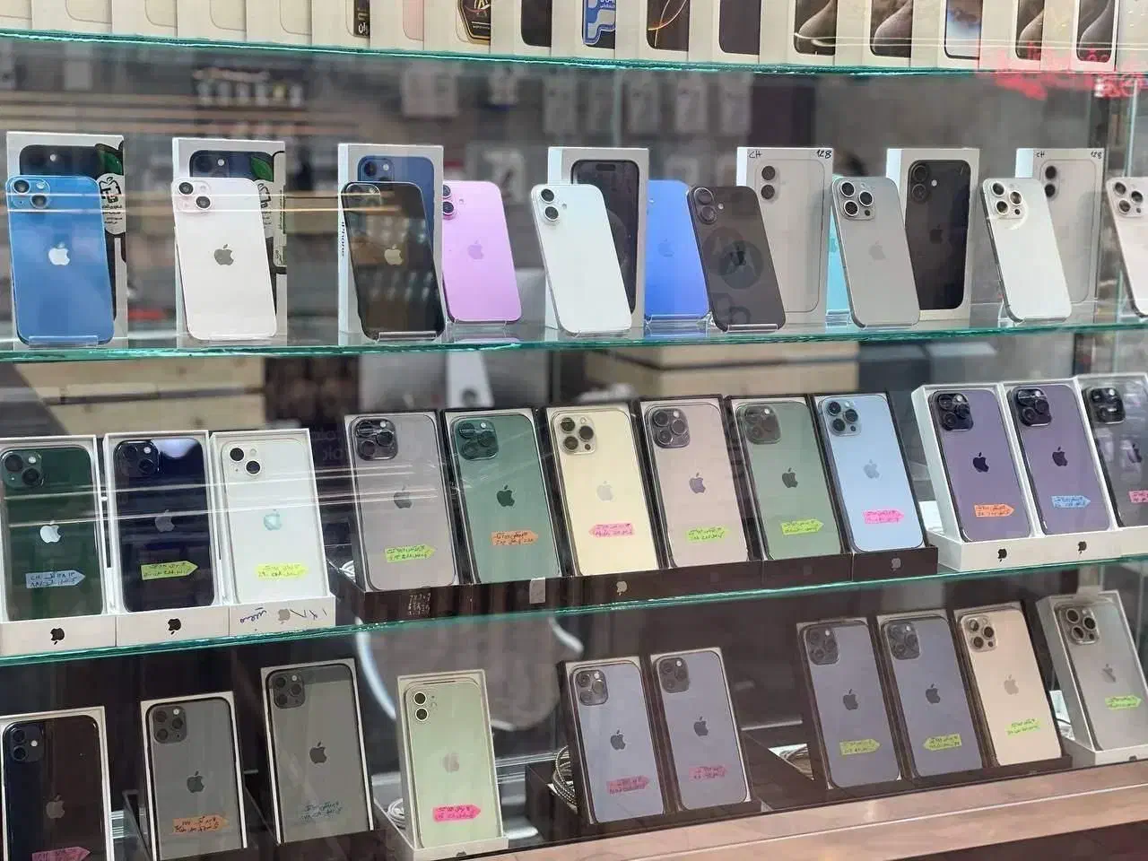 مرکز تخصصی خرید و فروش اقساطی موبایل|موبایل|کرج, مصباح|دیوار