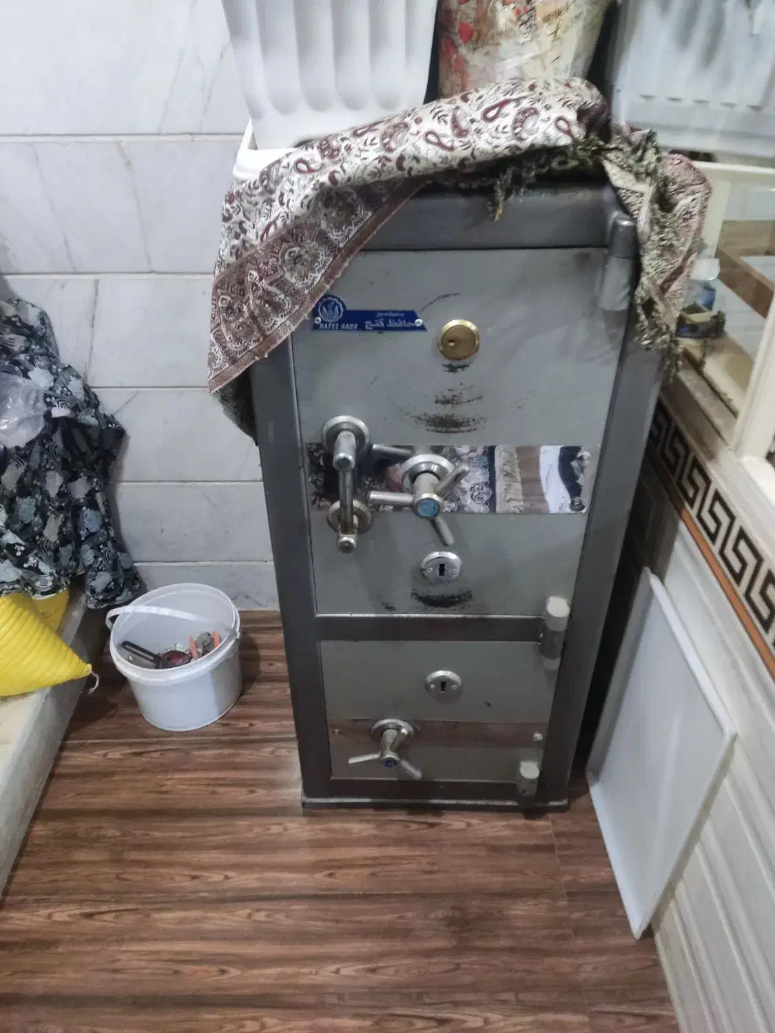 گاوصندق|ابزارآلات|صفادشت, |دیوار