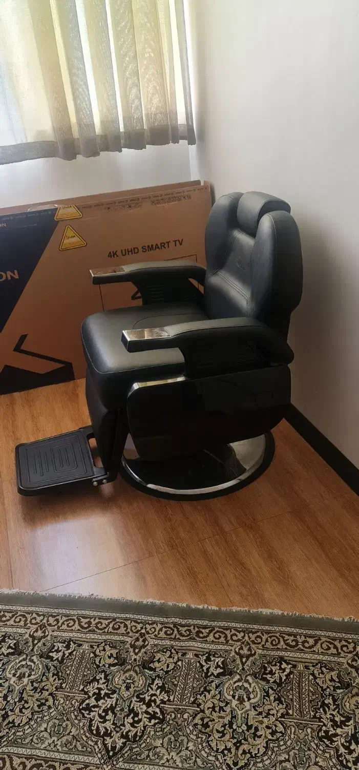 صندلی آرایشگاه مردانه وی ای پی وارداتی|آرایشگاه و سالن‌های زیبایی|قم, پردیسان|دیوار