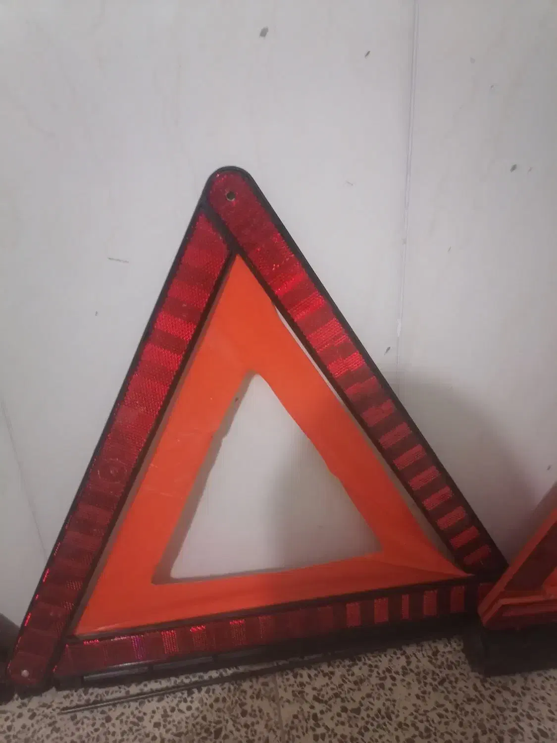 علامت هشدار دهنده خطر درجاده|قطعات یدکی و لوازم جانبی|نیشابور, شهرک اندیشه|دیوار