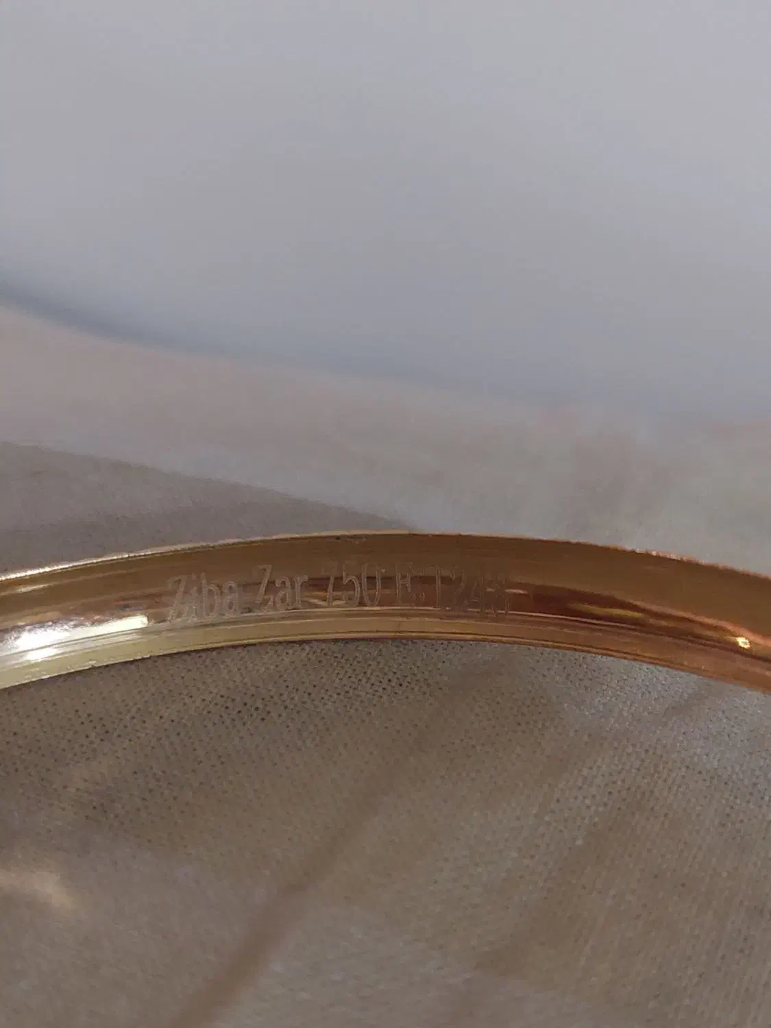 النگو ویترینی سایز دو|جواهرات|اصفهان, رکن الدوله غربی|دیوار