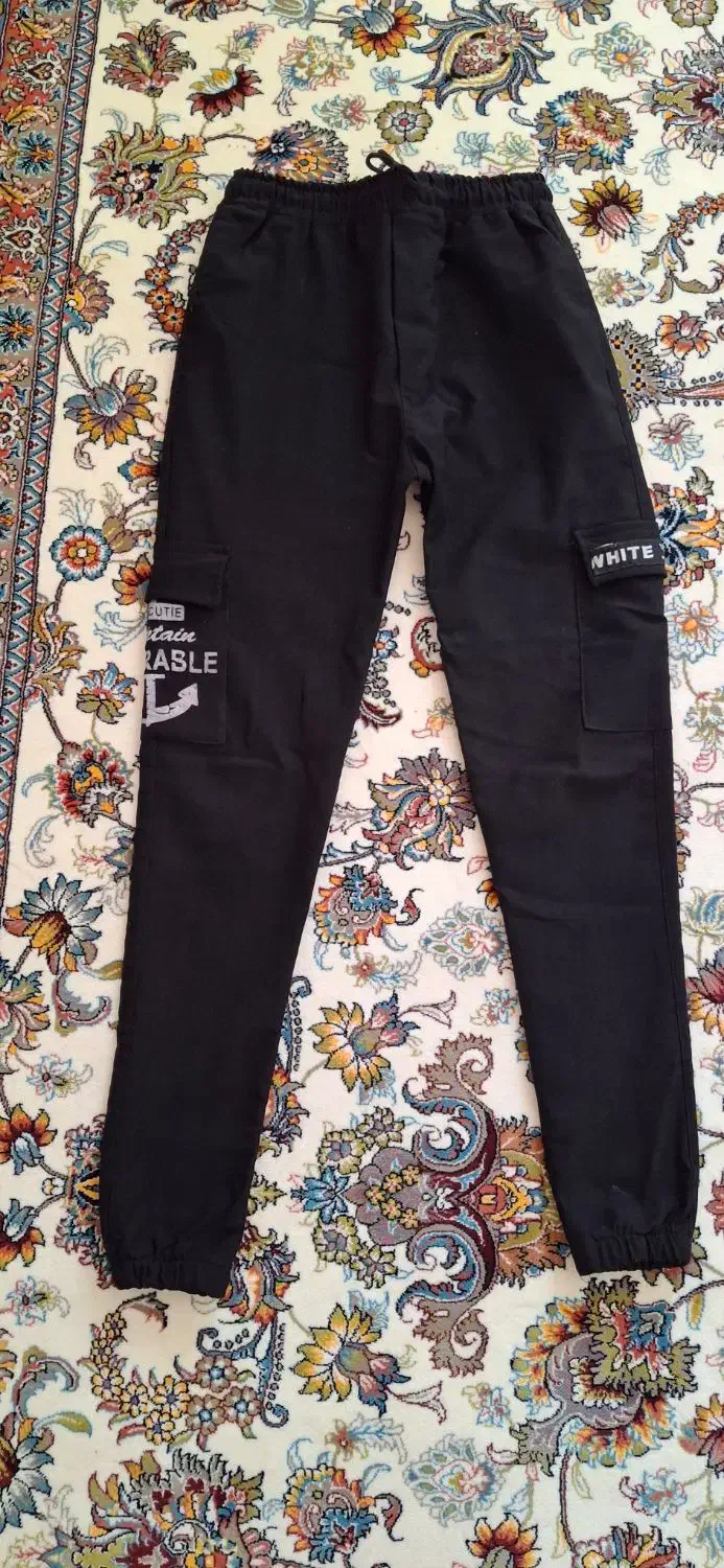 لباس درحد نو و تمیز|لباس|مبارکه, |دیوار