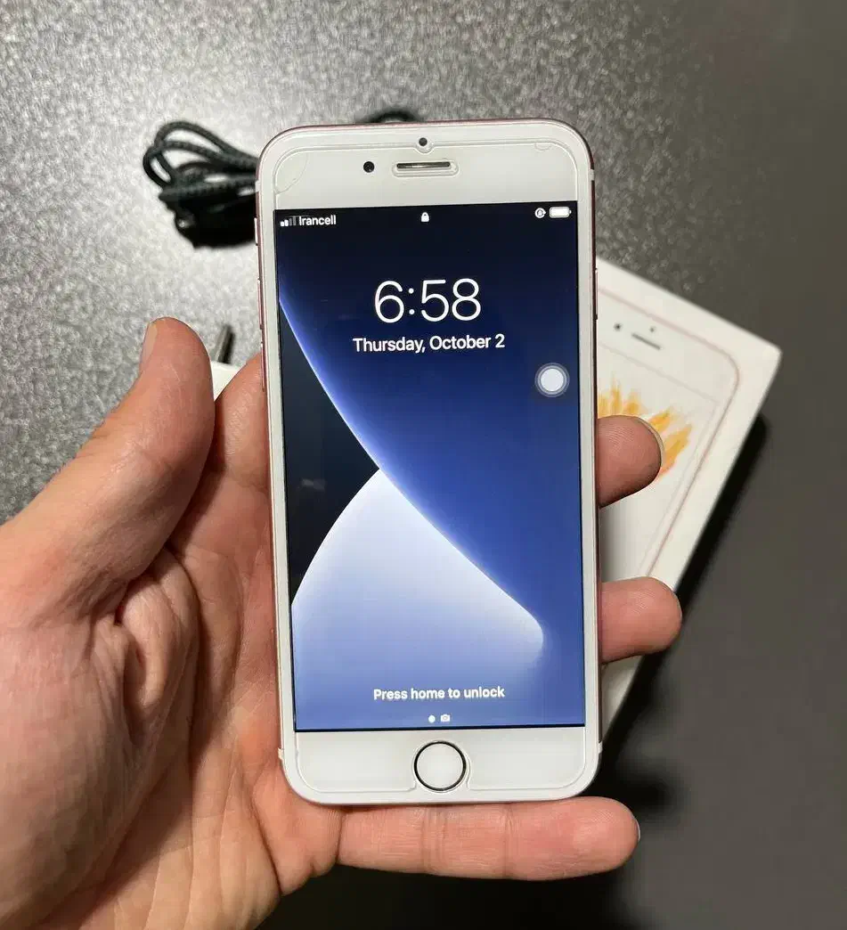 اپل 6s آیفون 6s حافظه 64g هلث94 تمیزسالم/باشارژر|موبایل|تهران, نارمک|دیوار