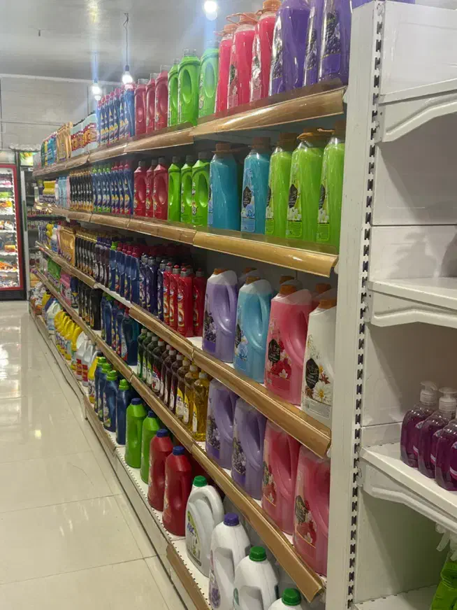 فروشنده برای فروشگاه مواد غذایی فقط خانم|استخدام خدمات فروشگاه و رستوران|فولادشهر, B8|دیوار