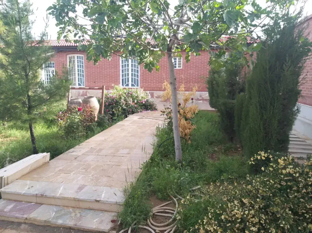 سریدار برای نگهبانی|استخدام سرایداری و نظافت|شیراز, هفت تنان|دیوار