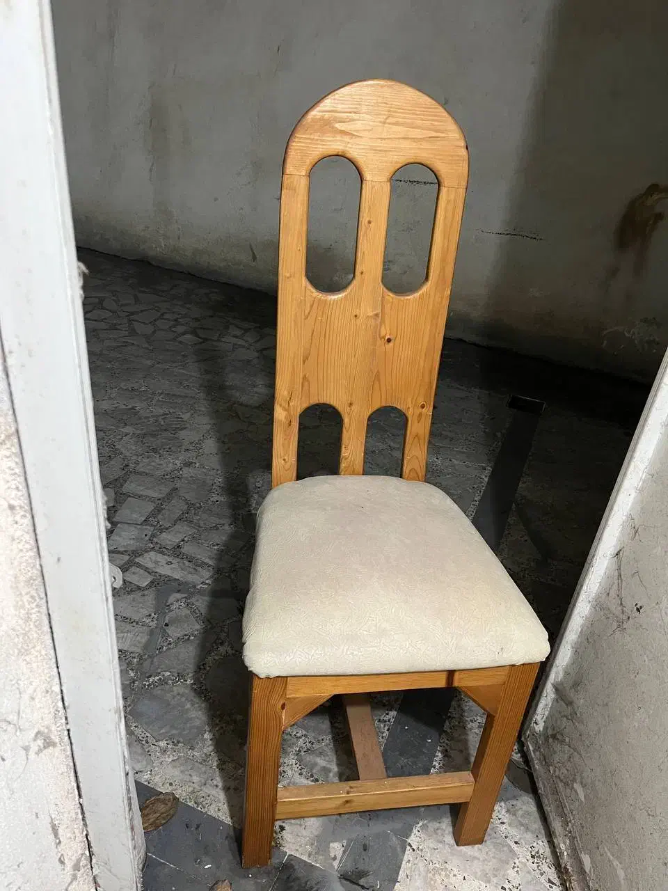 صندلی نراد|صندلی و نیمکت|رشت, گلباغ نماز|دیوار