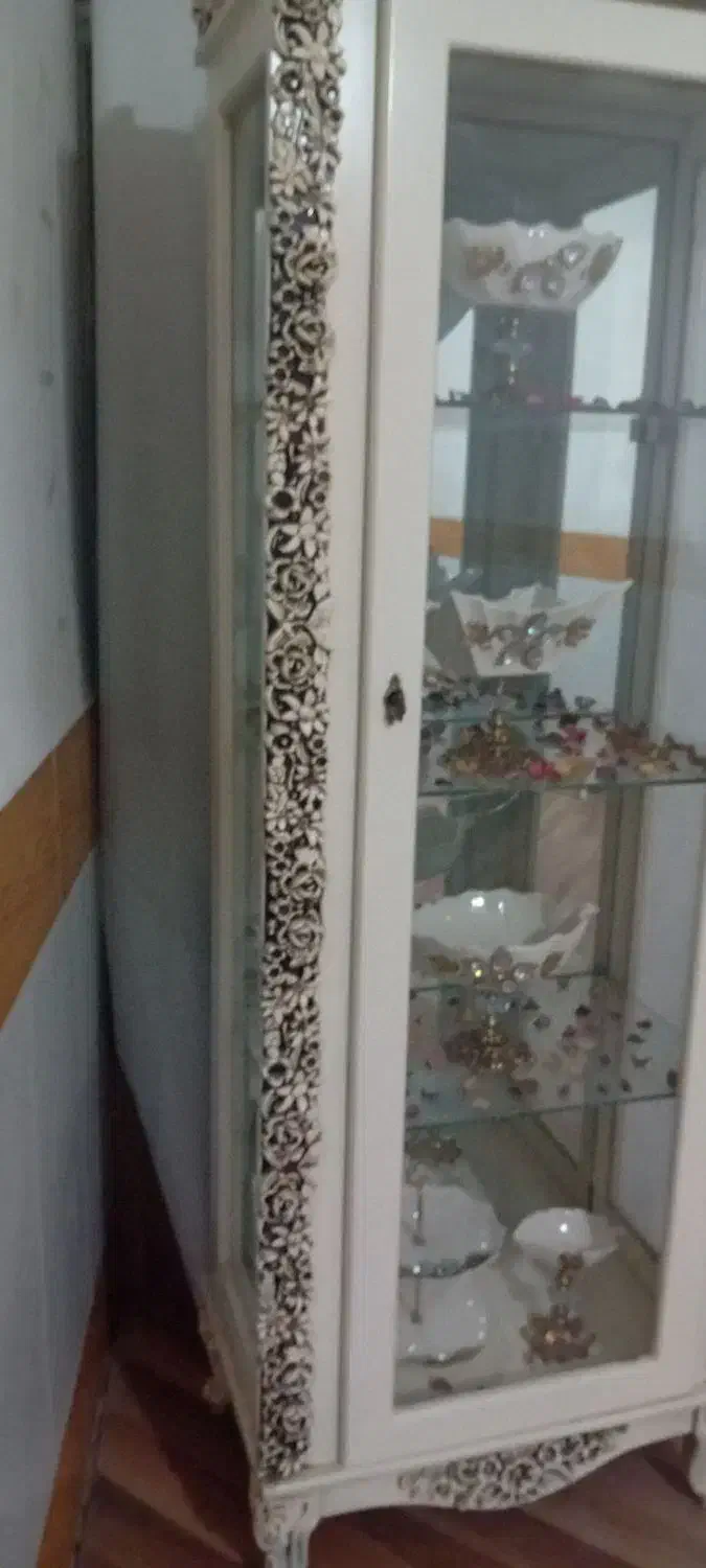 گنجه با دکوری داخلش|بوفه، ویترین، کنسول|مشهد, پورسینا|دیوار