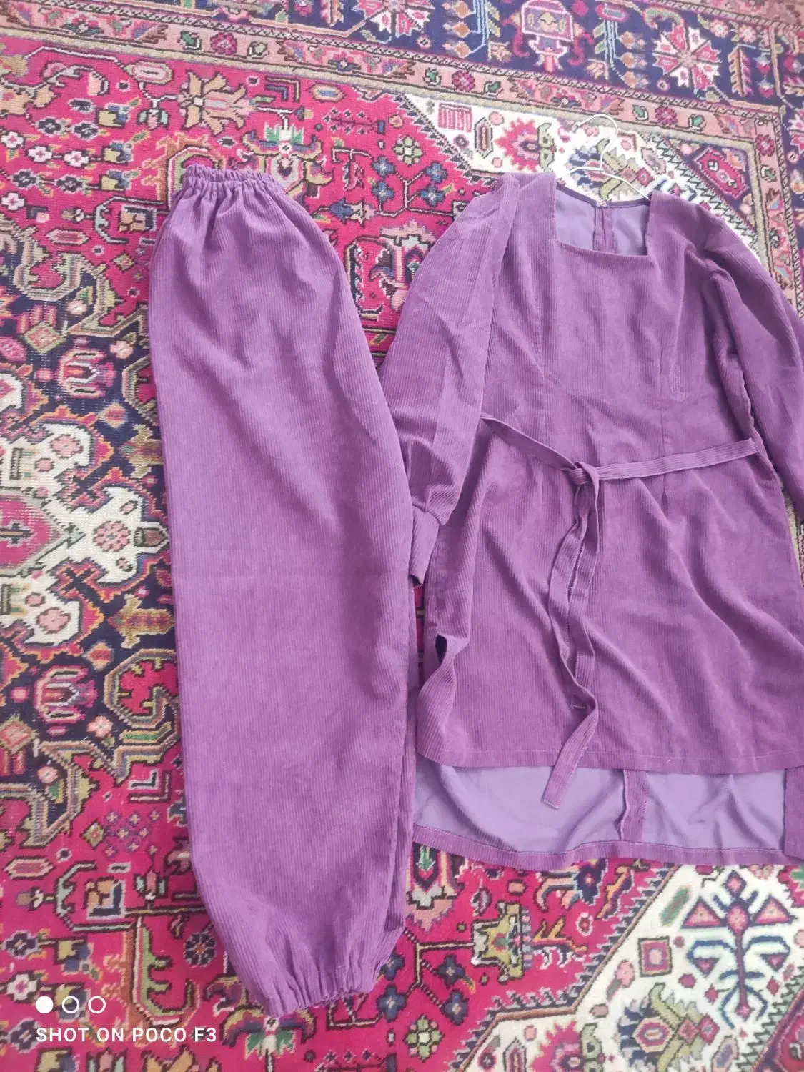 لباس|لباس|سلماس, |دیوار