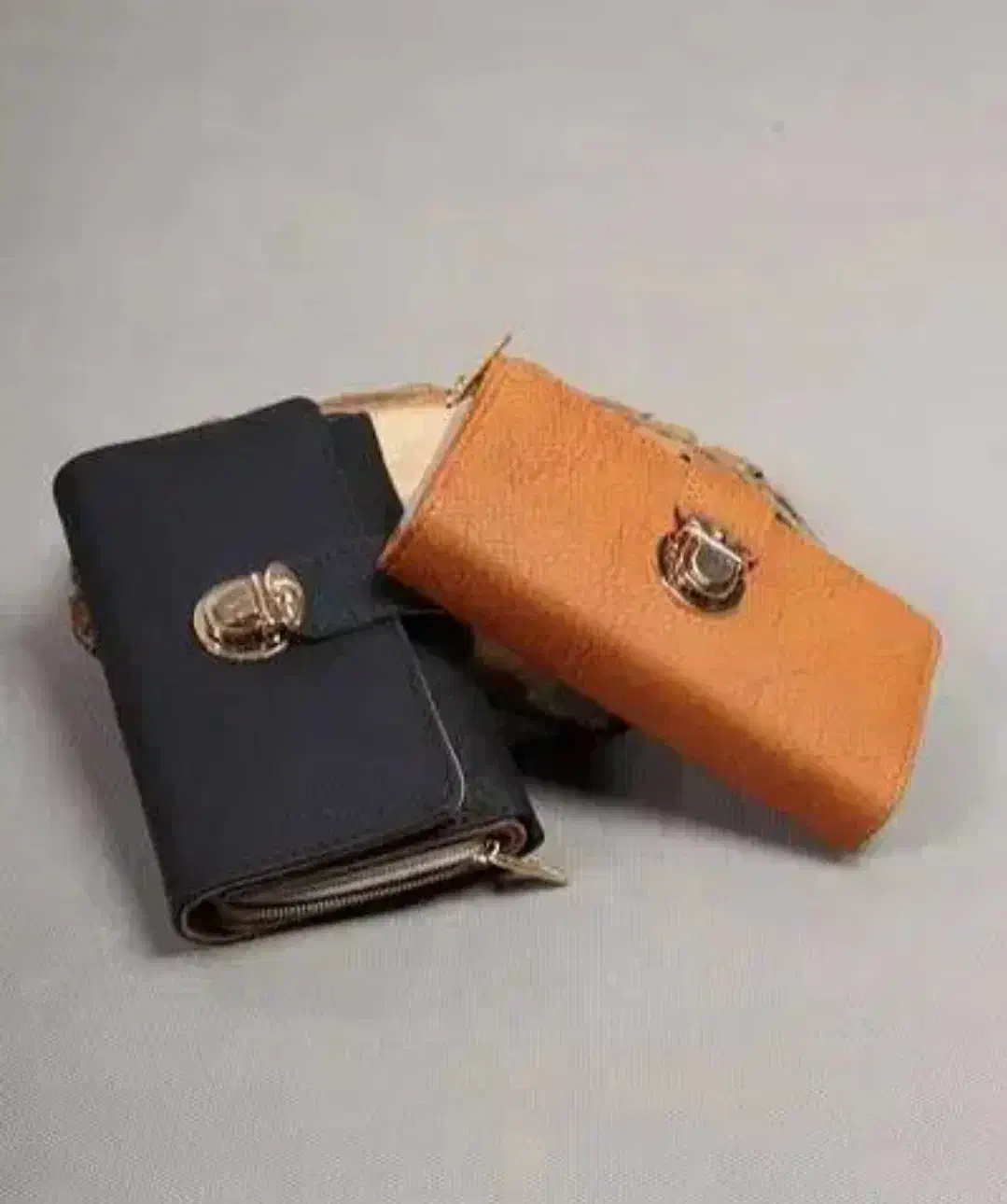 کیف پول گمشده بنام جاسم بغلانی|اشیا|اهواز, نادری|دیوار