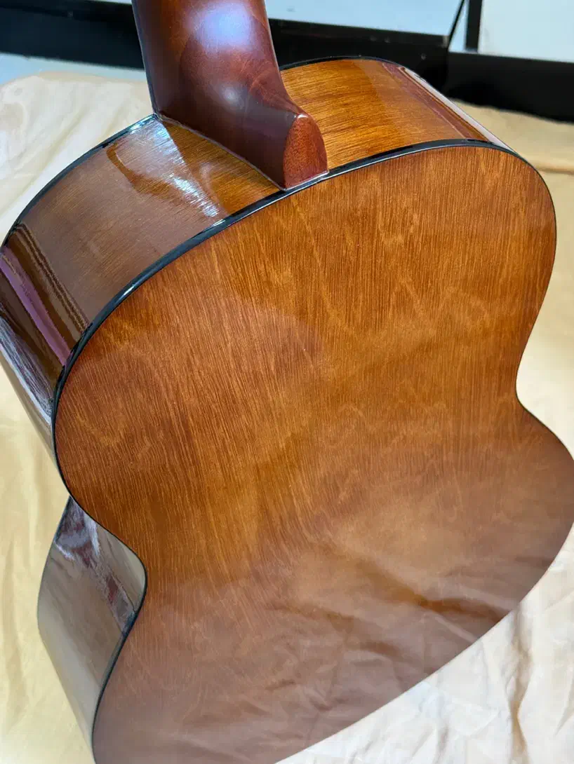 گیتار c70|گیتار، بیس، امپلیفایر|کرمان, |دیوار