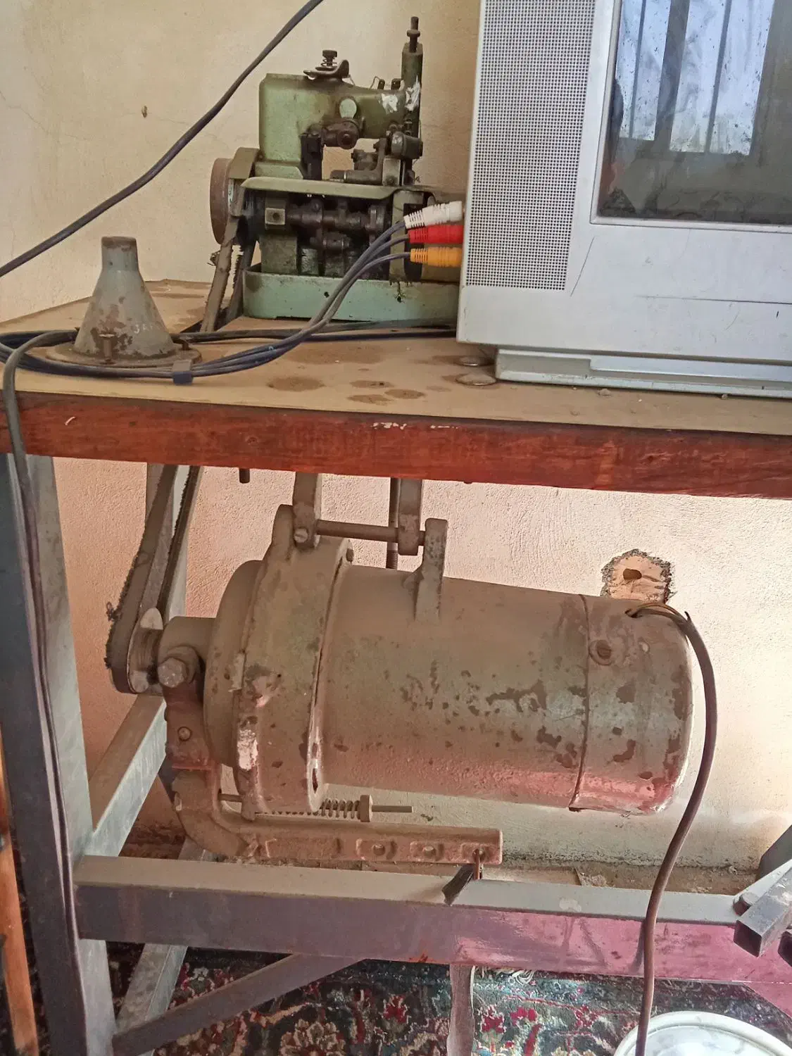 فروش چرخ خیاطی راسته دوز و زیگزاگ|چرخ خیاطی و ریسندگی|پاکدشت, کبودگنبد|دیوار