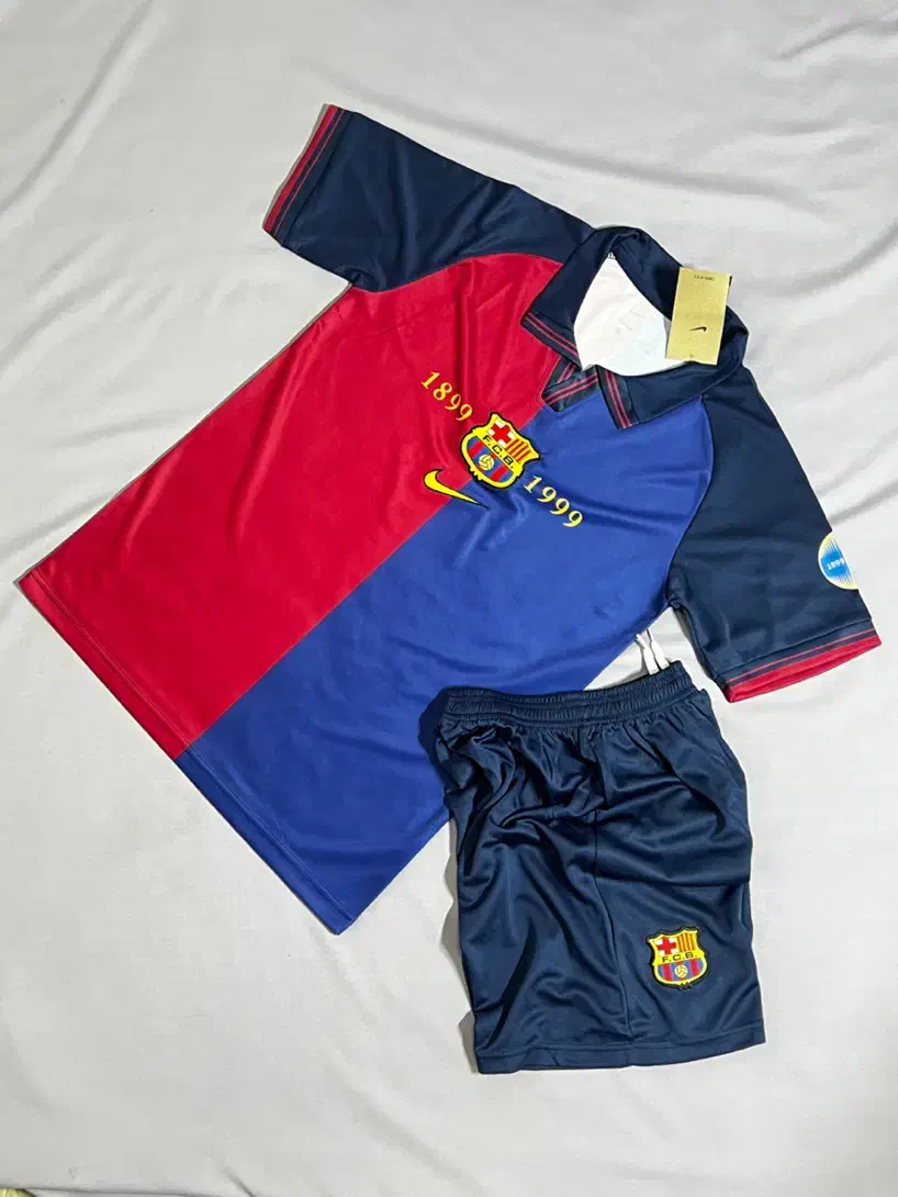 کیت ست تیشرت و شورت باشگاهی فوتبالی بارسا1999|لباس|قم, نیروگاه|دیوار