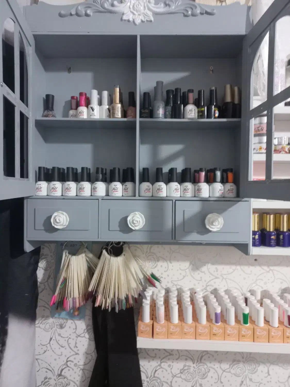 وسایل کاشت ناخن|آرایشگاه و سالن‌های زیبایی|قم, پردیسان|دیوار