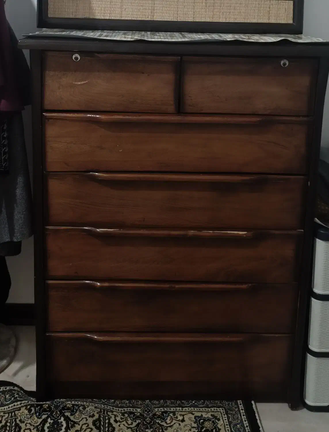 دراور کشو دار|جاکفشی، کمد، دراور|قدس, شهر‌قدس|دیوار