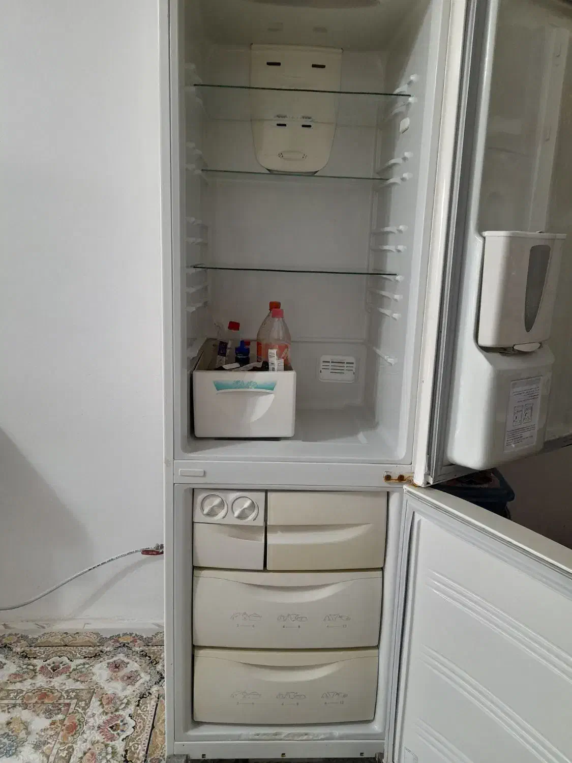 ۲ عدد یخچال|یخچال و فریزر|صومعهسرا, |دیوار