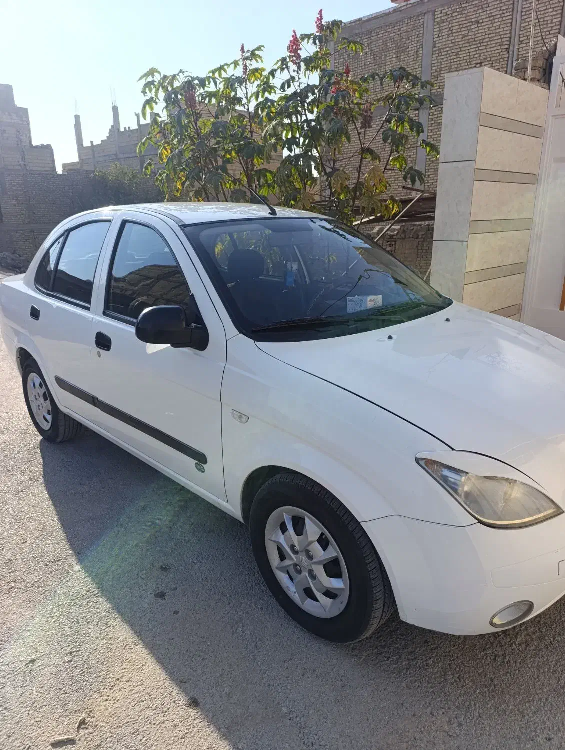 تیبا صندوق دار ۹۵دوگانه سوز کارخونه استثنایی|خودرو سواری و وانت|ابریشم, |دیوار