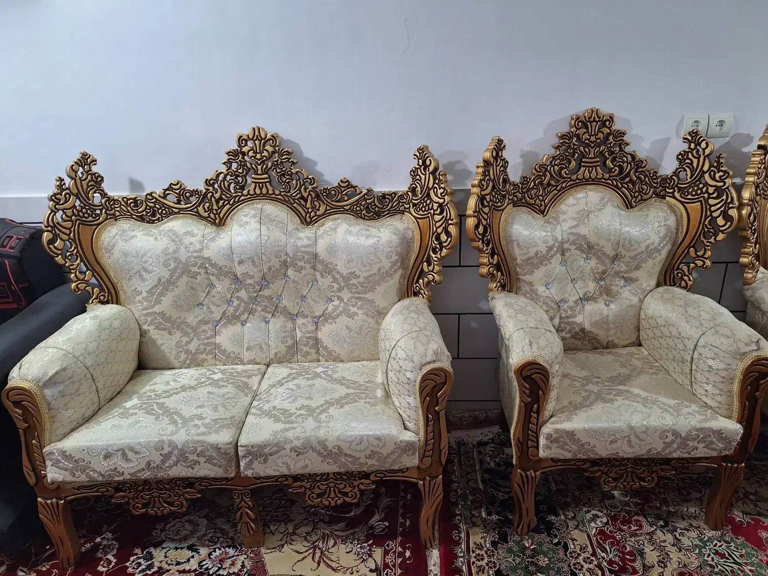 مبل سلطنتی۷ نفره|مبلمان خانگی و میز عسلی|ازنا, |دیوار