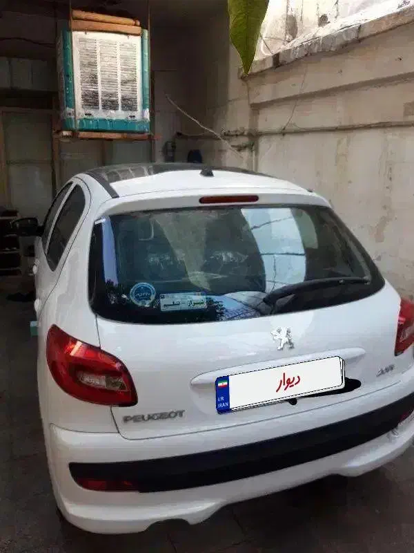 پژو 207i پانوراما دنده‌ای، مدل فروردین۱۴۰۳|خودرو سواری و وانت|شیراز, سینما سعدی|دیوار