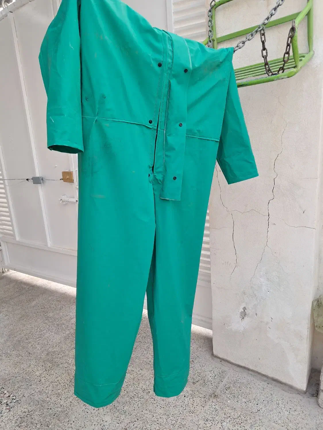 لباس ضد اسید|لباس|مهر, |دیوار