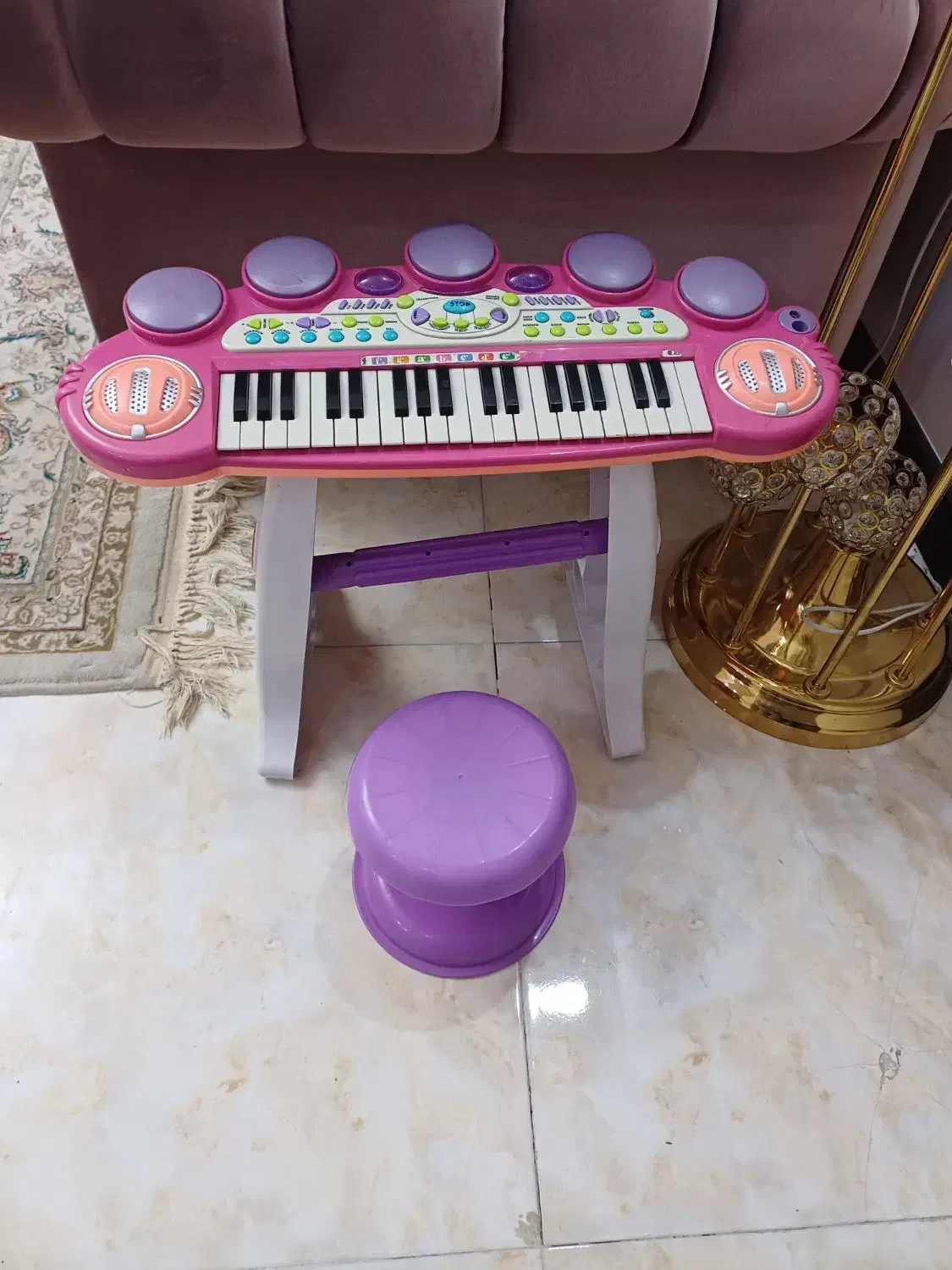 ارگ بچگانه|اسباب‌بازی بچه|کیش, |دیوار