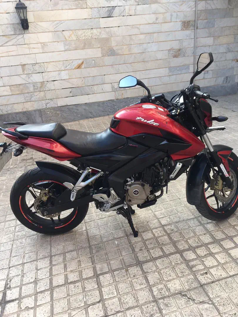 موتور ns 200 مدل ۹۳ نقد و اقساط|موتورسیکلت|هشتگرد, فاز ۱ مهستان|دیوار