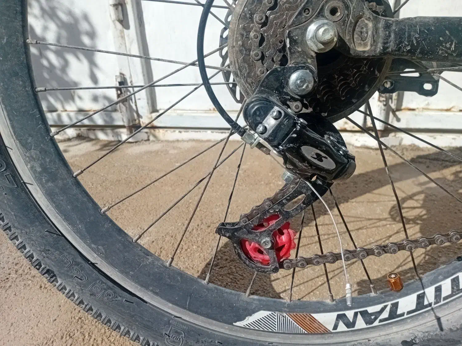 دنده ای ودیسکی|دوچرخه، اسکیت، اسکوتر|لیکک, |دیوار