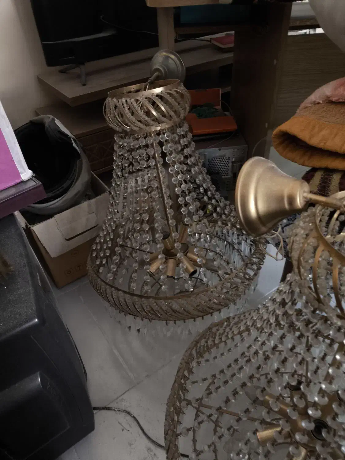 یه سری وسایل منزل|مبلمان خانگی و میز عسلی|قزوین, |دیوار