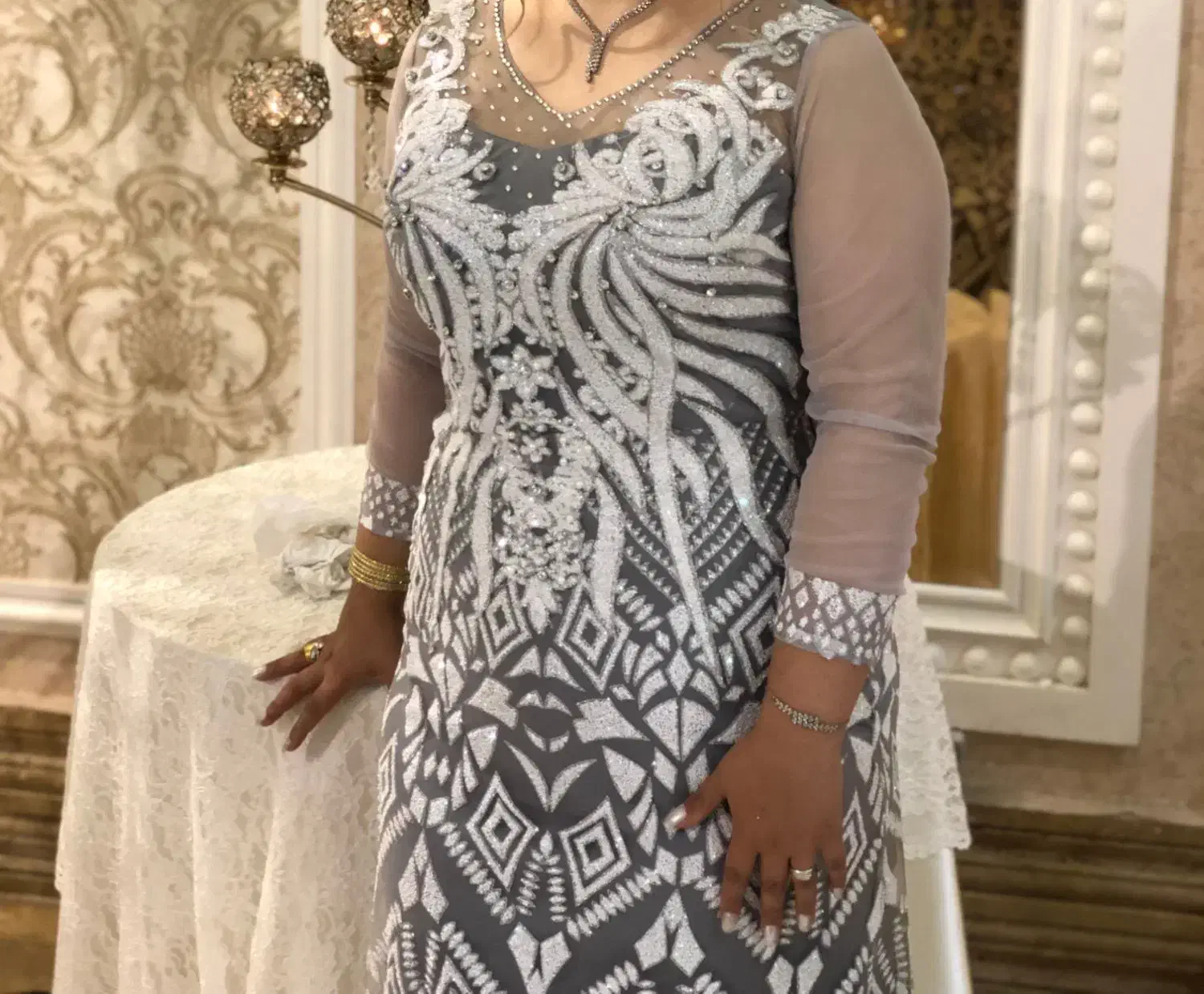 لباس مجلسی|لباس|رشت, پل تالشان|دیوار