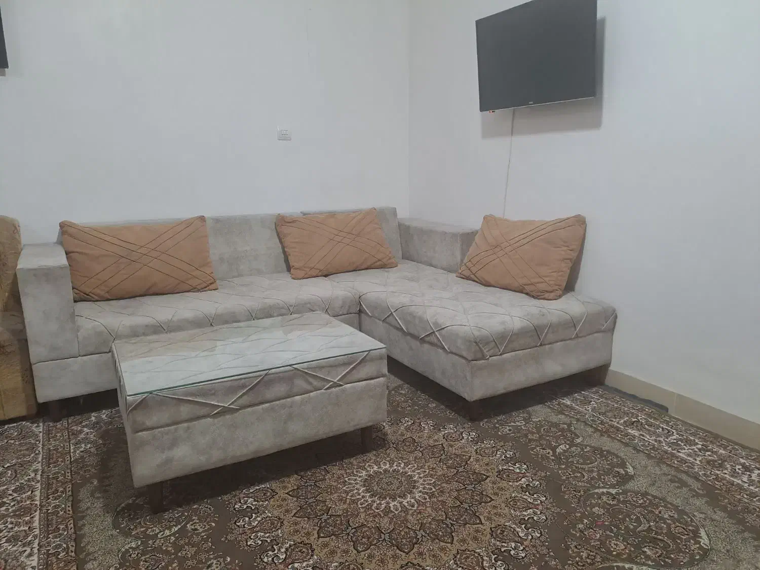 مبل راحتی|مبلمان خانگی و میز عسلی|کرج, محمود آباد|دیوار