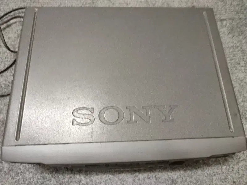 ویدیو کاست|پخش‌کننده DVD و ویدیو|ری, دیلمان|دیوار