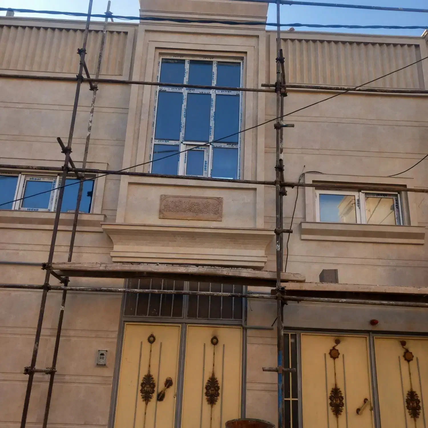 کاشی ونما کاری مجید پاکاری یام|خدمات پیشه و مهارت|مرند, |دیوار