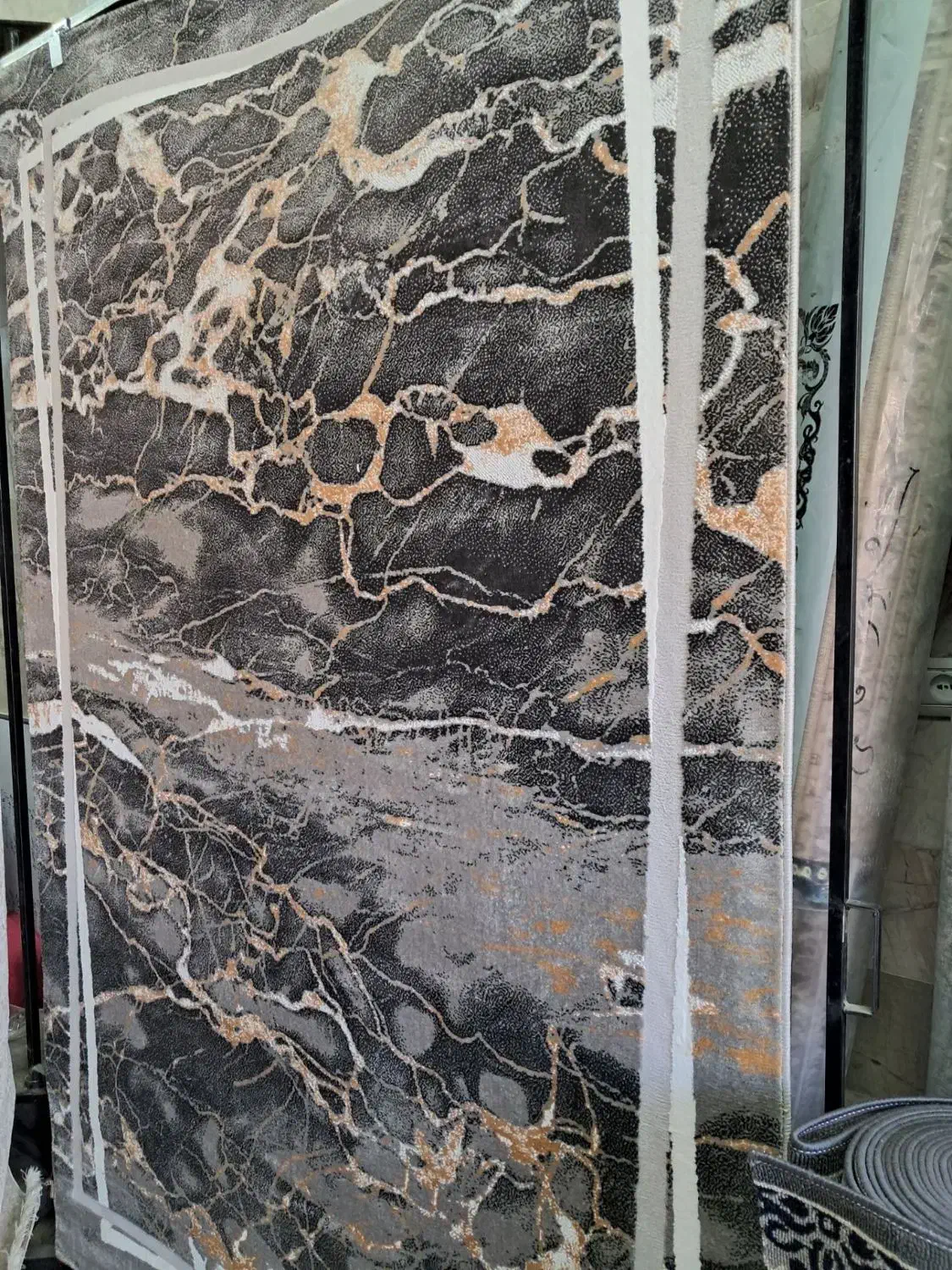 کناره قالی|فرش|نیشابور, بنیاد شهید|دیوار