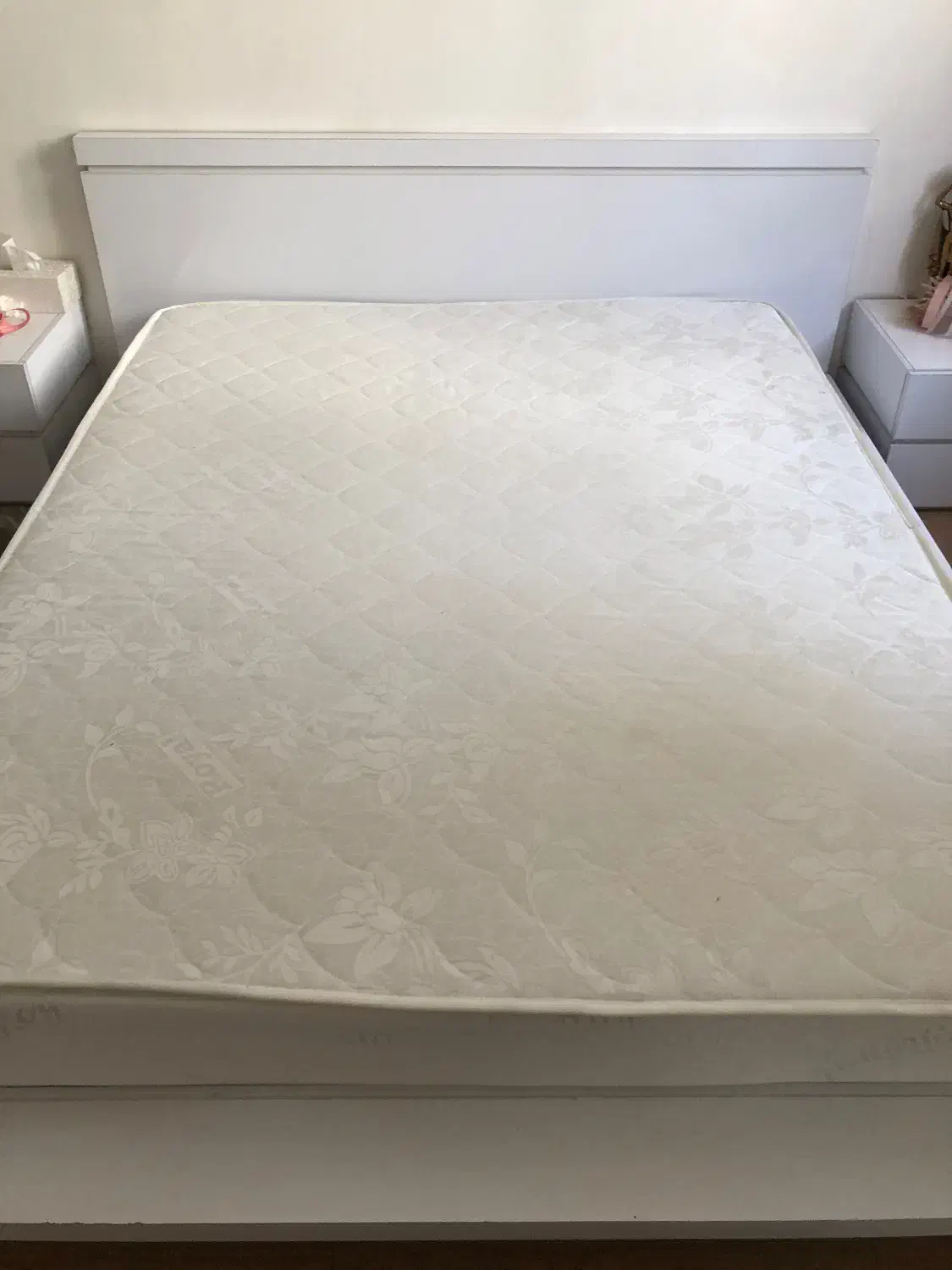 تختدونفره|تخت و سرویس خواب|خوی, |دیوار