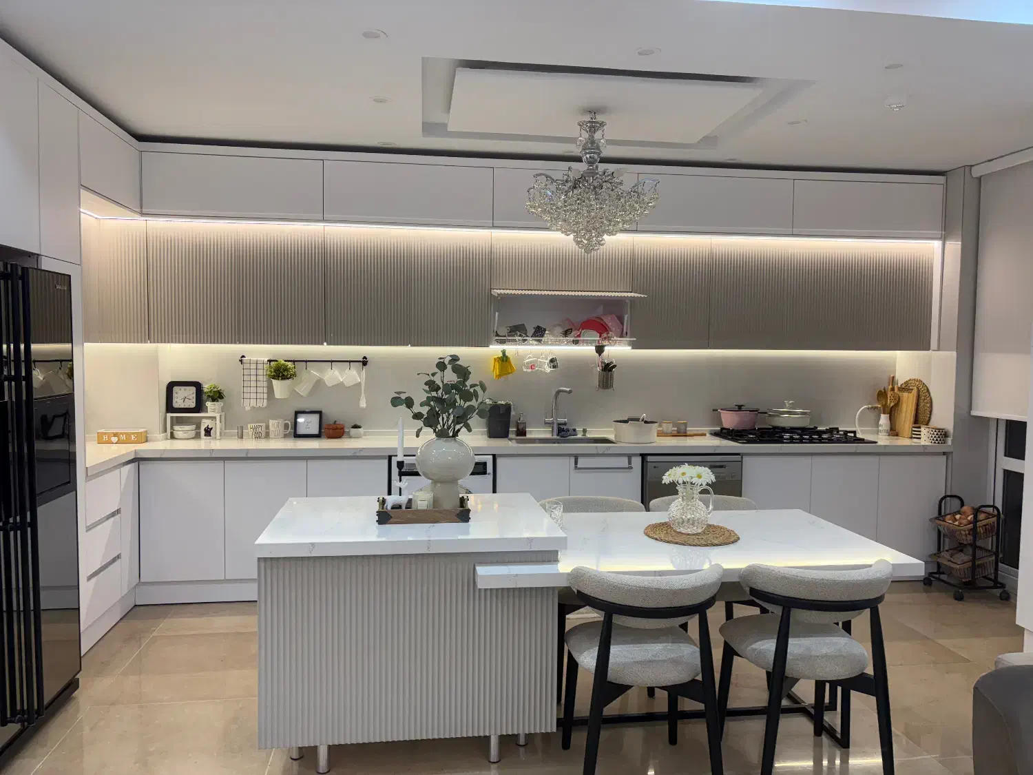 واحد ۱۴۵متری مدرن* یک سال ساخت *قلب سعادت آباد