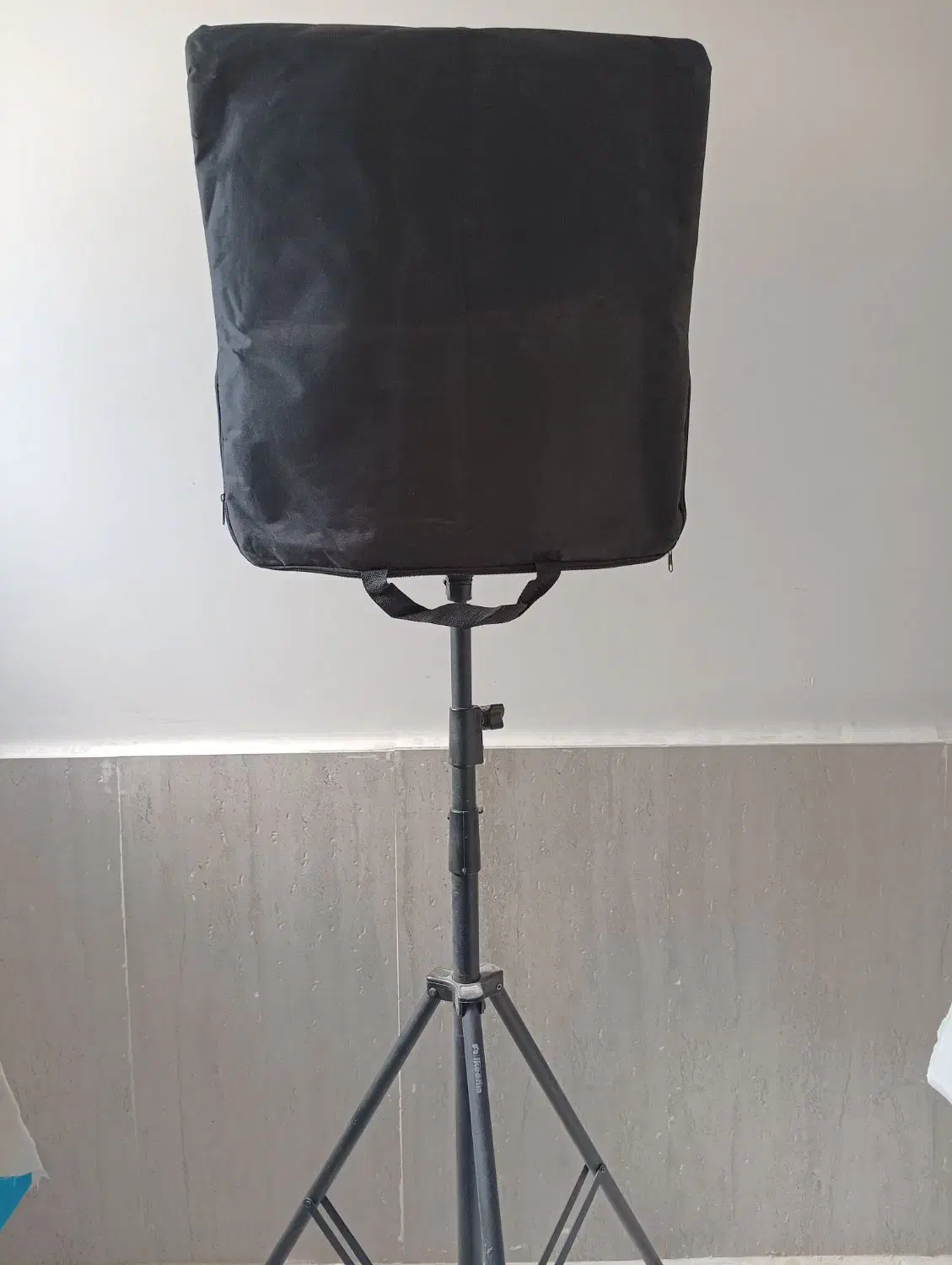 رینگ لایت|دوربین عکاسی و فیلم‌برداری|شیراز, ویلاشهر|دیوار