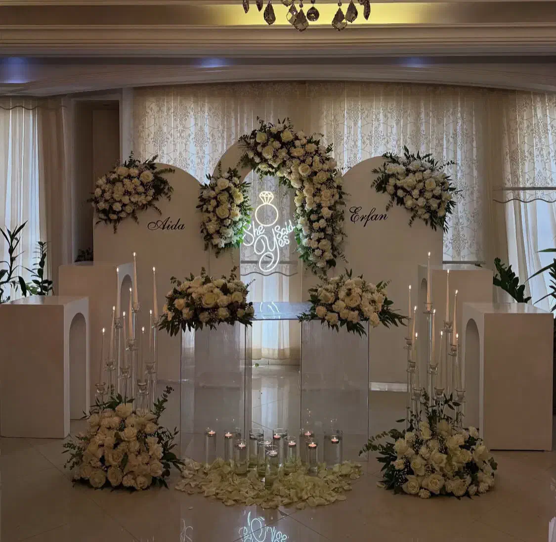  خدمات گلآرایی شمعآرایی و طراحی مراسم عقدوتولد|خدمات پذیرایی، مراسم|تهران, چیذر|دیوار